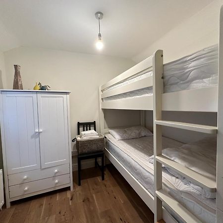 The Cosy Cottage Retreat! Perfect For Contractors, Relocators, Getaway 兰特里森特 外观 照片