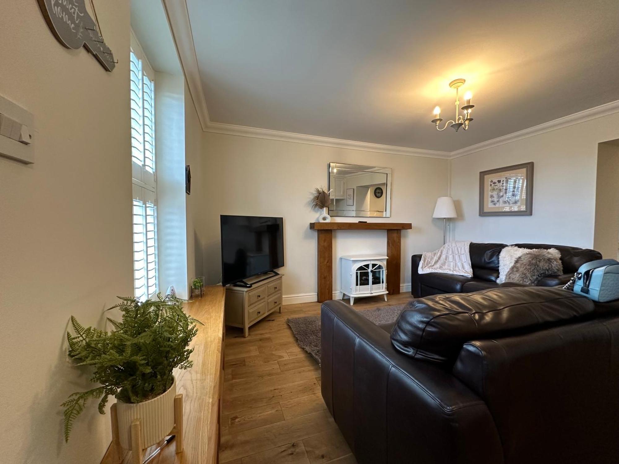 The Cosy Cottage Retreat! Perfect For Contractors, Relocators, Getaway 兰特里森特 外观 照片